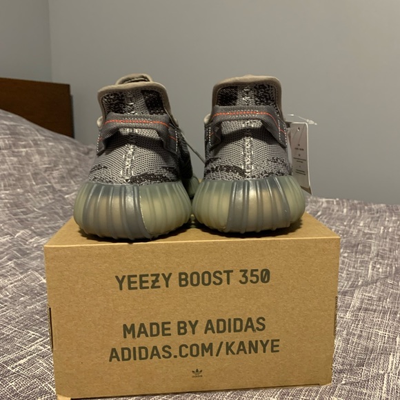 Yeezy - Picture 3 of 7